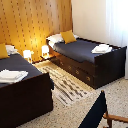 Casa Vacanza Al Canton * Bardolino
