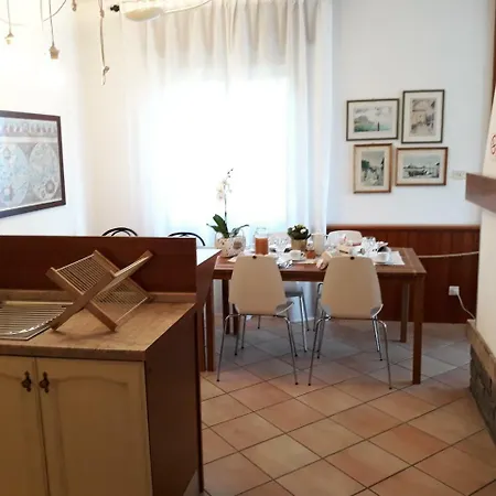 Lägenhet Casa Vacanza Al Canton *