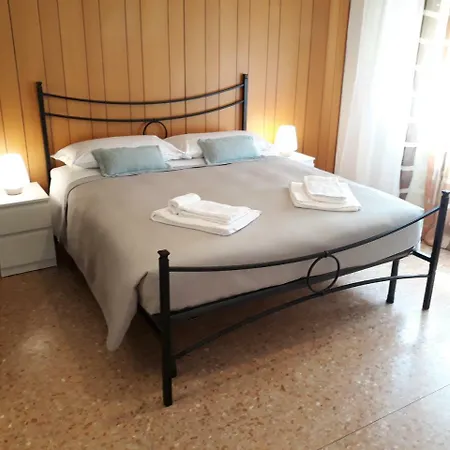 Casa Vacanza Al Canton * Bardolino